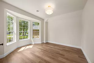 2 Gilded Crest Ct, The Woodlands, TX 77382 - Photo 8