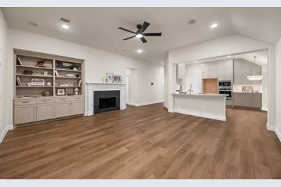 2 Gilded Crest Court, The Woodlands, TX 77382 - Photo 14