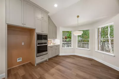 2 Gilded Crest Court, The Woodlands, TX 77382 - Photo 18