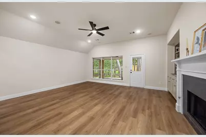 2 Gilded Crest Court, The Woodlands, TX 77382 - Photo 12