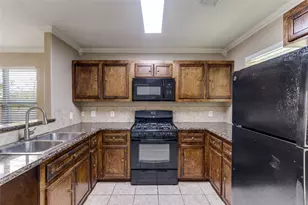 5915 Santa Cecilia Ln, Houston, TX 77017 - Photo 10