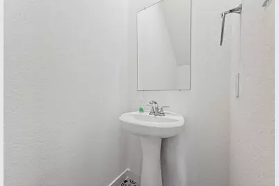 16518 Texas Hill Country Road, Cypress, TX 77433 - Photo 36