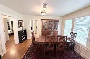 1521 Detroit Ave, Nederland, TX 77627 - Photo 8