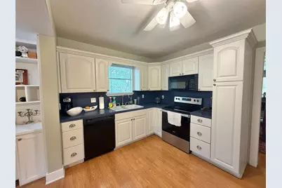 1521 Detroit Avenue, Nederland, TX 77627 - Photo 10
