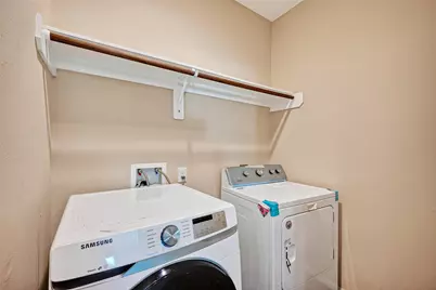8639 Valley Gold Court, Houston, TX 77078 - Photo 12