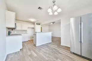 9102 Amberjack Dr, Texas City, TX 77591 - Photo 10