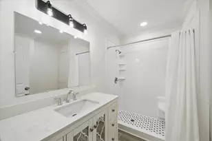 1079 Redfish St, Bayou Vista, TX 77563 - Photo 10
