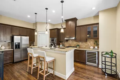 437 Jackson Hill Street, Houston, TX 77007 - Photo 10
