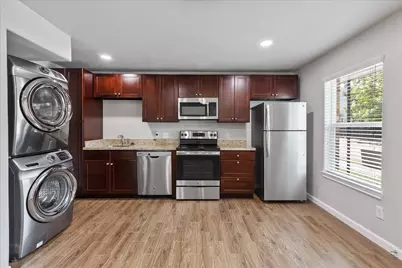 1110 W Patton Street #4, Houston, TX 77009 - Photo 4