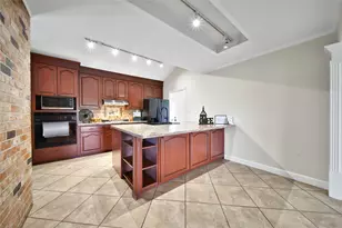 505 Seagrove St, La Porte, TX 77571 - Photo 2
