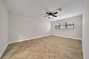 505 Seagrove St, La Porte, TX 77571 - Photo 12