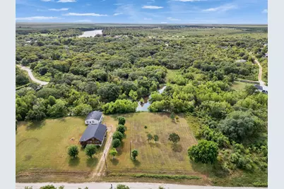 4703 Lake Drive, Brazoria, TX 77422 - Photo 2