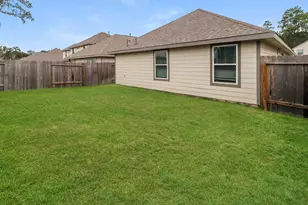 2621 Lina Dr, Conroe, TX 77301 - Photo 2