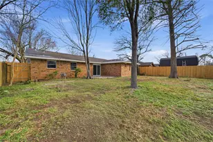 3719 Goulburn Dr, Houston, TX 77045 - Photo 14