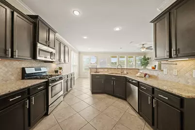 13230 Dover Bluff Drive, Rosharon, TX 77583 - Photo 12