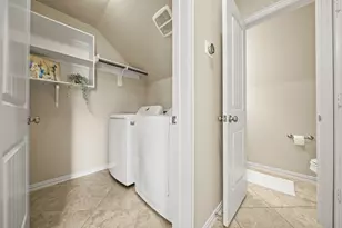 13230 Dover Bluff Dr, Rosharon, TX 77583 - Photo 16