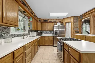 9820 Lake Forest Circle N, Brenham, TX 77833 - Photo 6