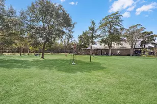 9820 Lake Forest Circle N, Brenham, TX 77833 - Photo 16