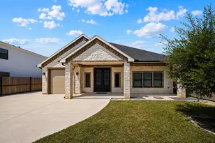 7105 Weyburn St, Houston, TX 77028 - Photo 2