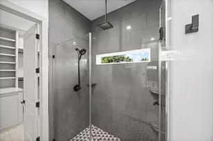 7105 Weyburn St, Houston, TX 77028 - Photo 20