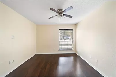 2818 S Bartell Drive #4, Houston, TX 77054 - Photo 8