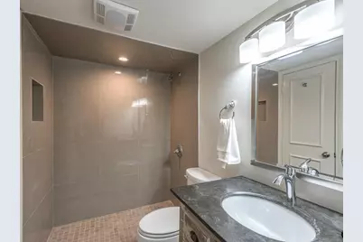 14703 Barryknoll Lane #2, Houston, TX 77079 - Photo 24