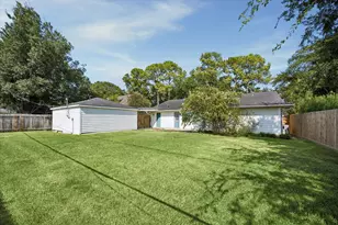 1714 Ashford Hollow Ln, Houston, TX 77077 - Photo 20