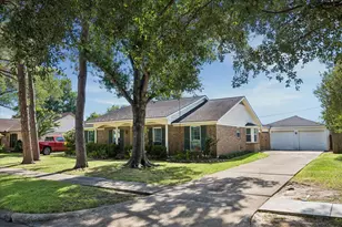 1714 Ashford Hollow Ln, Houston, TX 77077 - Photo 2