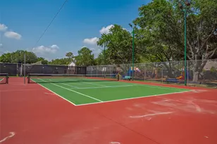 11406 Inwood Dr, Houston, TX 77077 - Photo 46