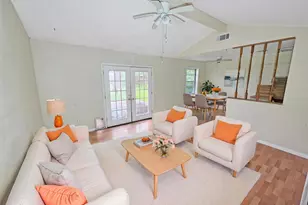 1615 3rd St, League City, TX 77573 - Photo 2