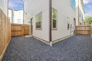 10923 Brookeshire Chase Ln, Houston, TX 77043 - Photo 40