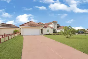 2767 Broadway St, Dickinson, TX 77539 - Photo 4