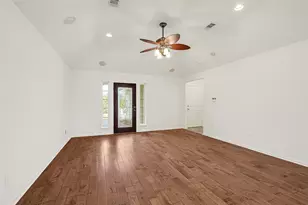 2767 Broadway St, Dickinson, TX 77539 - Photo 10