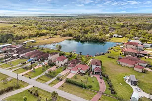 2767 Broadway St, Dickinson, TX 77539 - Photo 18