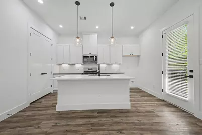 5734 White Magnolia Street, Houston, TX 77091 - Photo 8