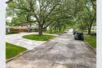 5422 Valerie Street, Bellaire, TX 77401 - Photo 4