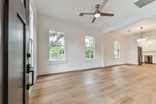 1616 38th St, Galveston, TX 77550 - Photo 6