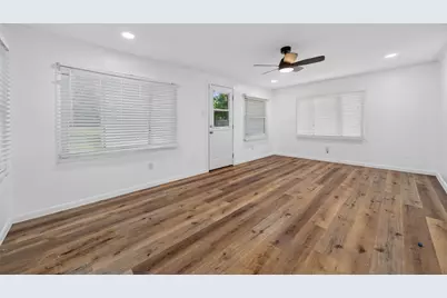 310 Nasturtium Street, Lake Jackson, TX 77566 - Photo 34