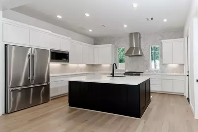 34 Honeycomb Ridge Place, The Woodlands, TX 77380 - Photo 10