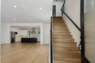 34 Honeycomb Rdg Pl, The Woodlands, TX 77380 - Photo 4