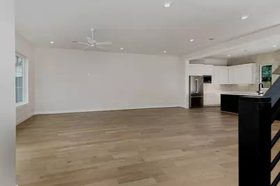 34 Honeycomb Ridge Place, The Woodlands, TX 77380 - Photo 8