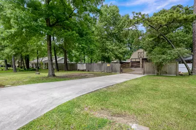 403 Spring Woods Drive, Spring, TX 77386 - Photo 2