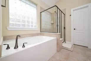 107 N Bacopa Dr, Spring, TX 77389 - Photo 24