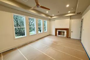 1002 E 6th 1/2 St, Houston, TX 77009 - Photo 14
