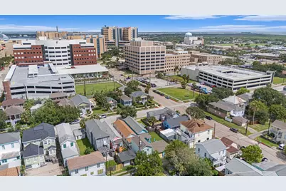 811 Church Street, Galveston, TX 77550 - Photo 34