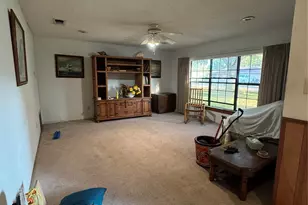 212 E Elizabeth Ave, Palacios, TX 77465 - Photo 2