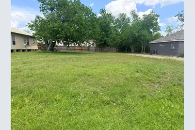 606 7th Street, Navasota, TX 77868 - Photo 4