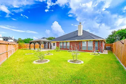 7011 Bedias Creek Court, Richmond, TX 77407 - Photo 18