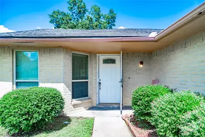 17003 Enchanted Circle W, Sugar Land, TX 77498 - Photo 2