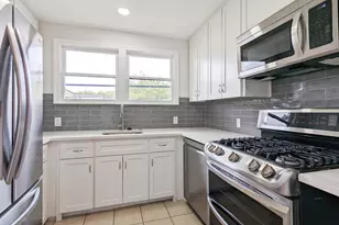 2306 Addison Rd, Houston, TX 77030 - Photo 4